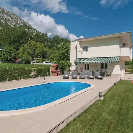 Holiday home 3 Bedroom Lovely Home In Gata Gata